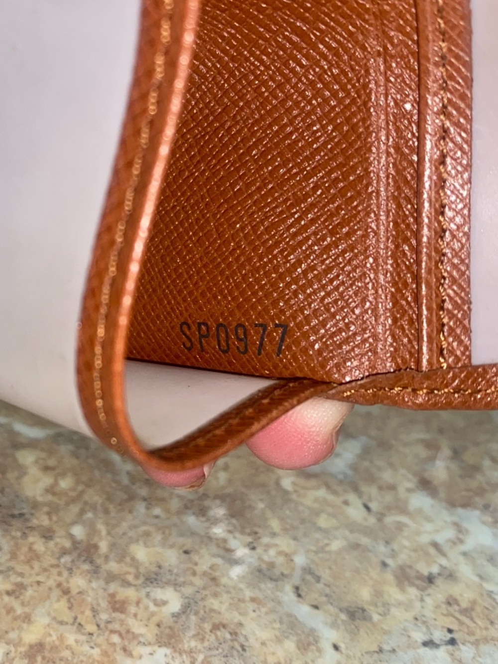Louis Vuitton Vintage Brown Taiga Leather Unisex Card Holder Wallet SP0977 EUC - Picture 13 of 15